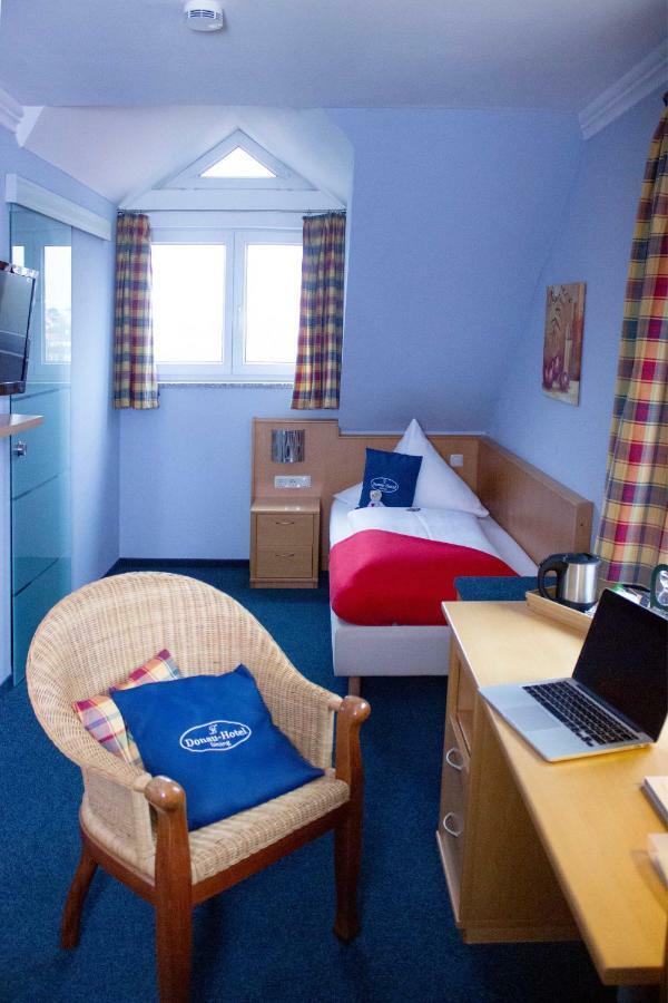Donau-Hotel Sinzing Exterior foto
